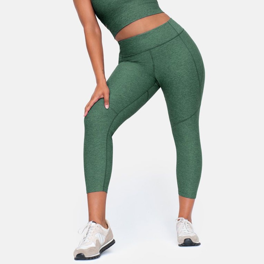 Outdoor Voices 3/4 Warm Up Leggings Hunter Green - Picture 2 of 5